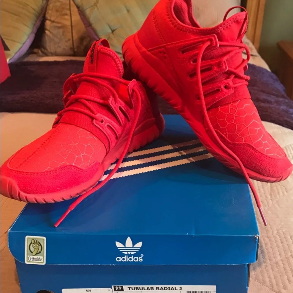 Adidas Tubular